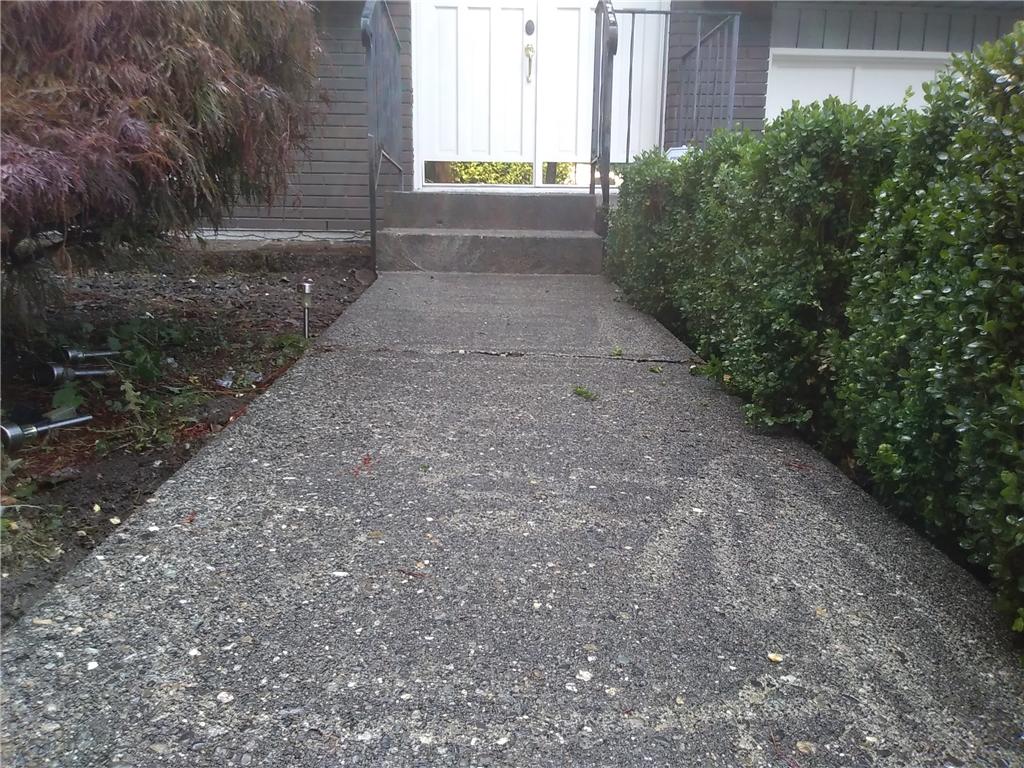 walkway-lifted-after-seattle